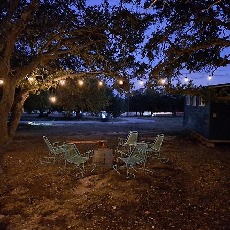 The Container Retreat @ 290 Wine Trail #1 Escape To Hye, Tx Villa Kültér fotó